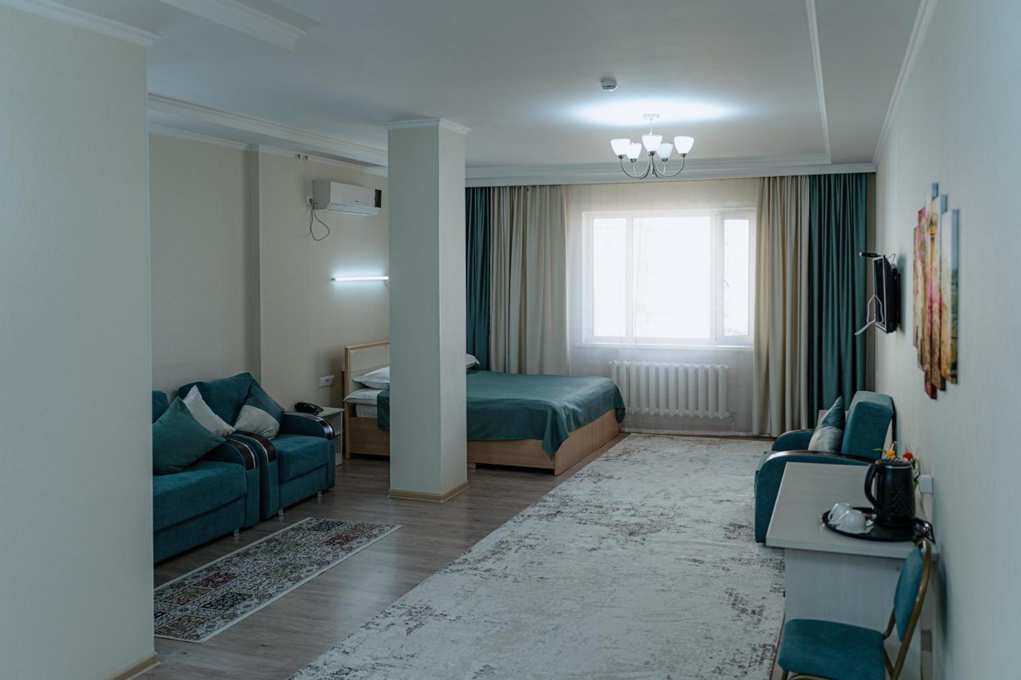 Union Plaza Hotel Nur-Sultan  Exterior photo